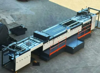 NEW STAR интеллектуалды айнымалы басып шығаруға және сапаны тексеруге арналған DMG-Z1100 автоматты сия бүріккіш кодтау машинасын іске қосады.